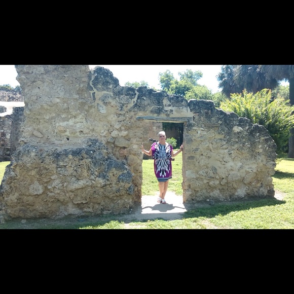 Meet your Posher, Kathy - Picture 4 of 8